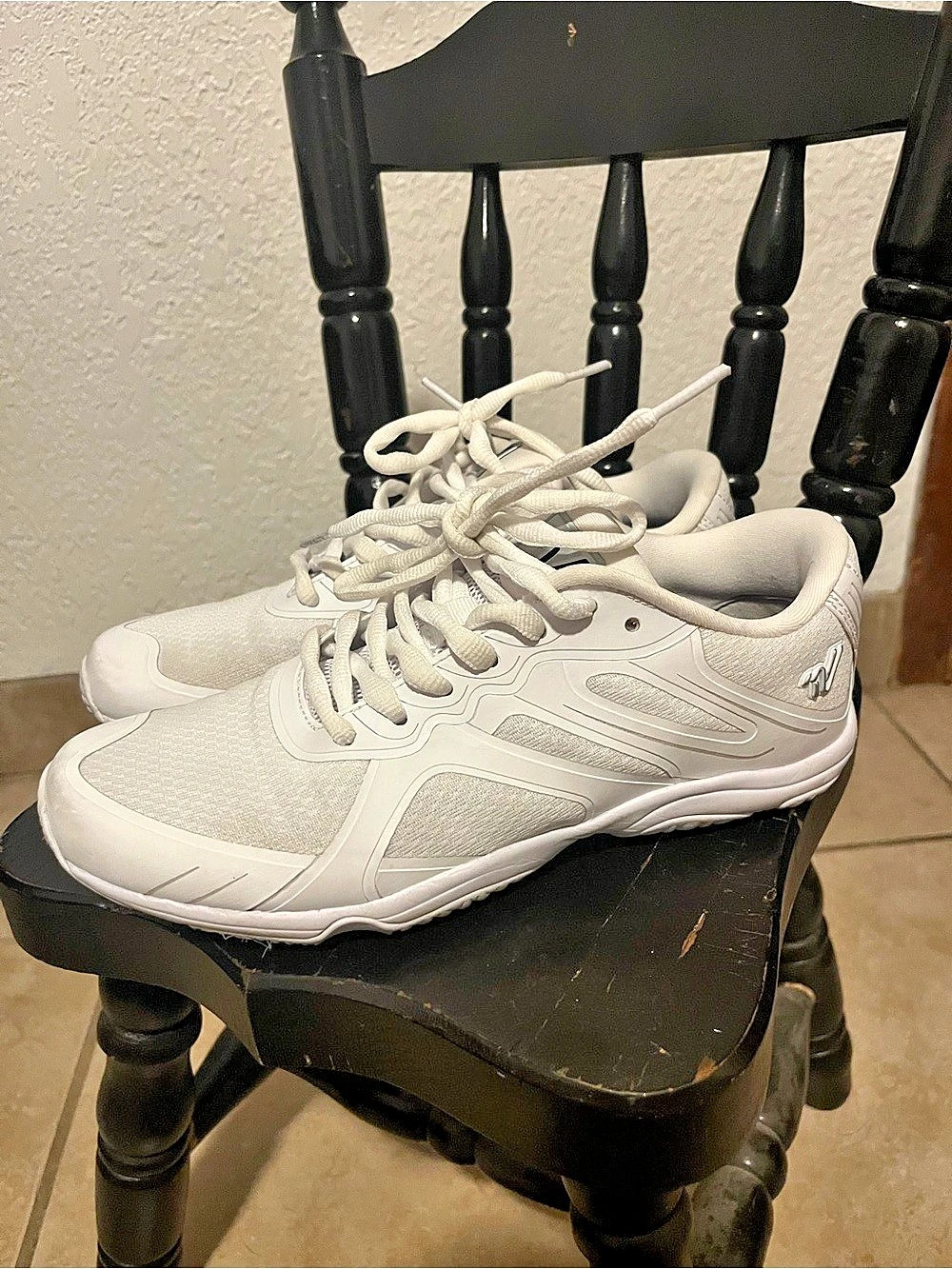 Varsity Rise Athletic Shoes White US 6.5